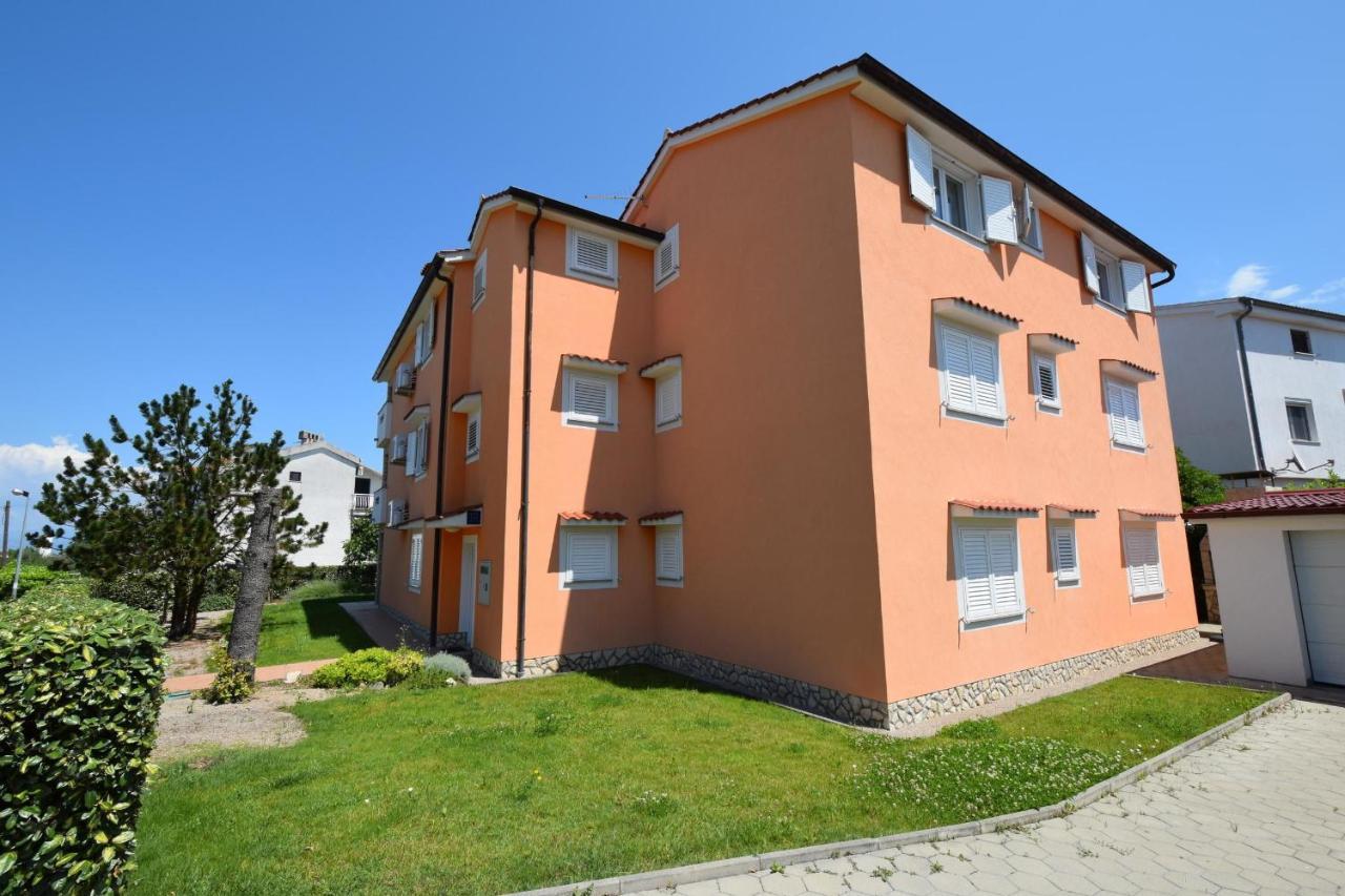 Apartments Gabrijel Malinska Exteriér fotografie